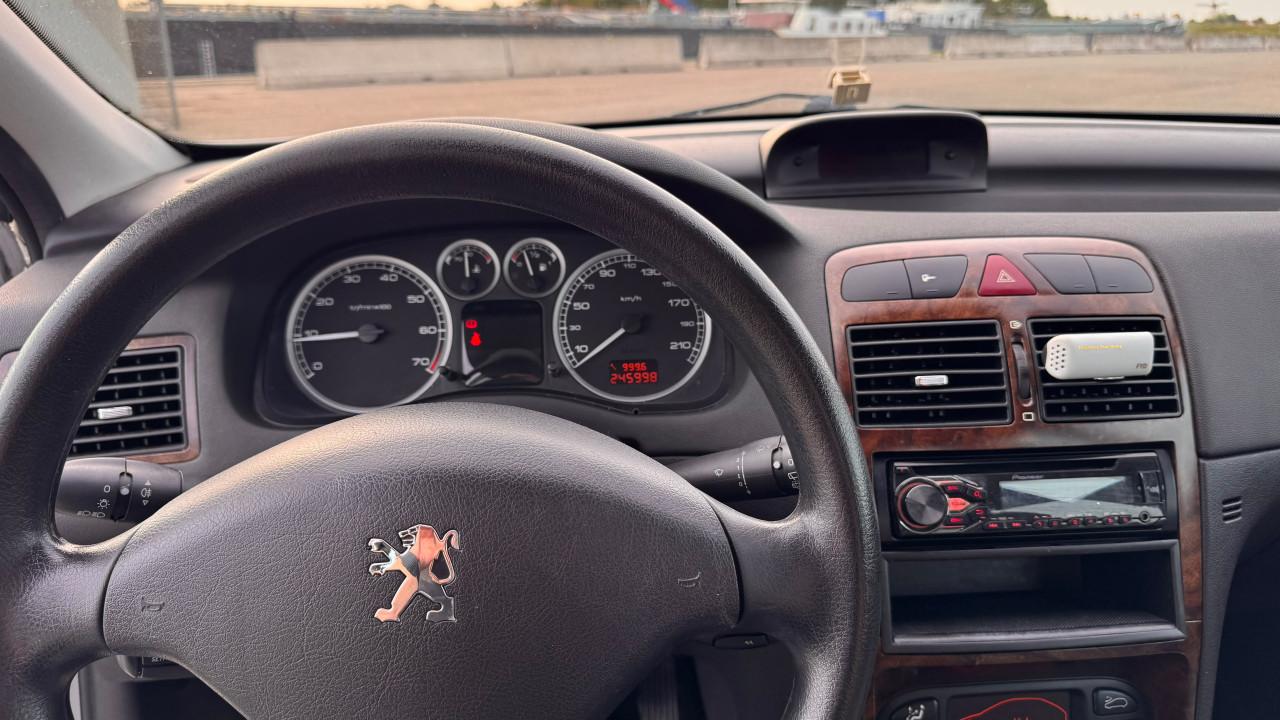 Peugeot 307