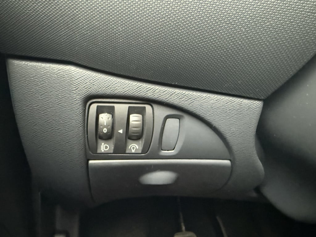 Renault Twingo 1.2 16v airco parisienne 3-drs