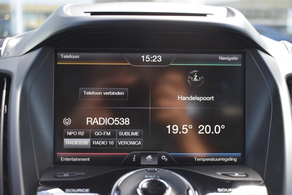 Ford Kuga 1.5 titanium | volledig dealer onderhouden | trekhaak | 1800kg tr