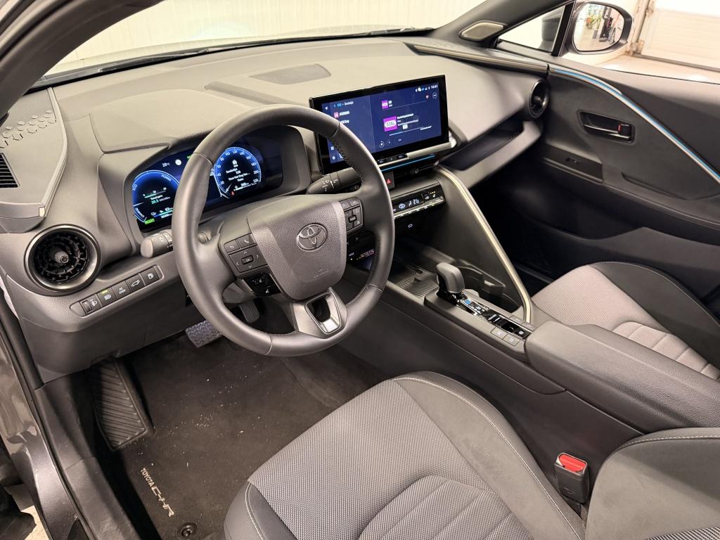 Toyota C-hr 2.0 phev 220 executive