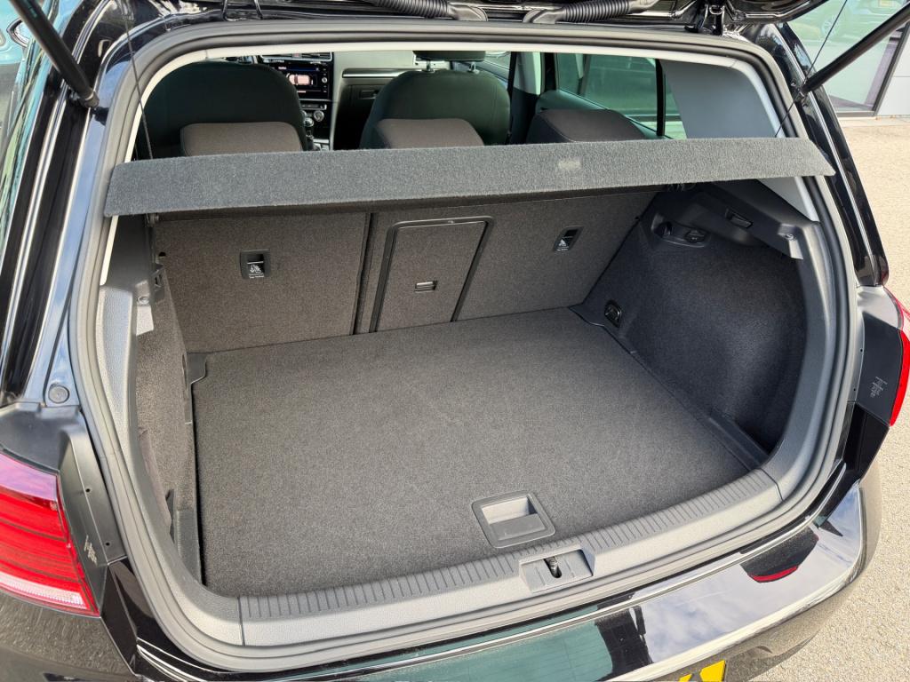 Volkswagen Golf 1.5 tsi highline | virtual | camera | adapt. cruise | carpl