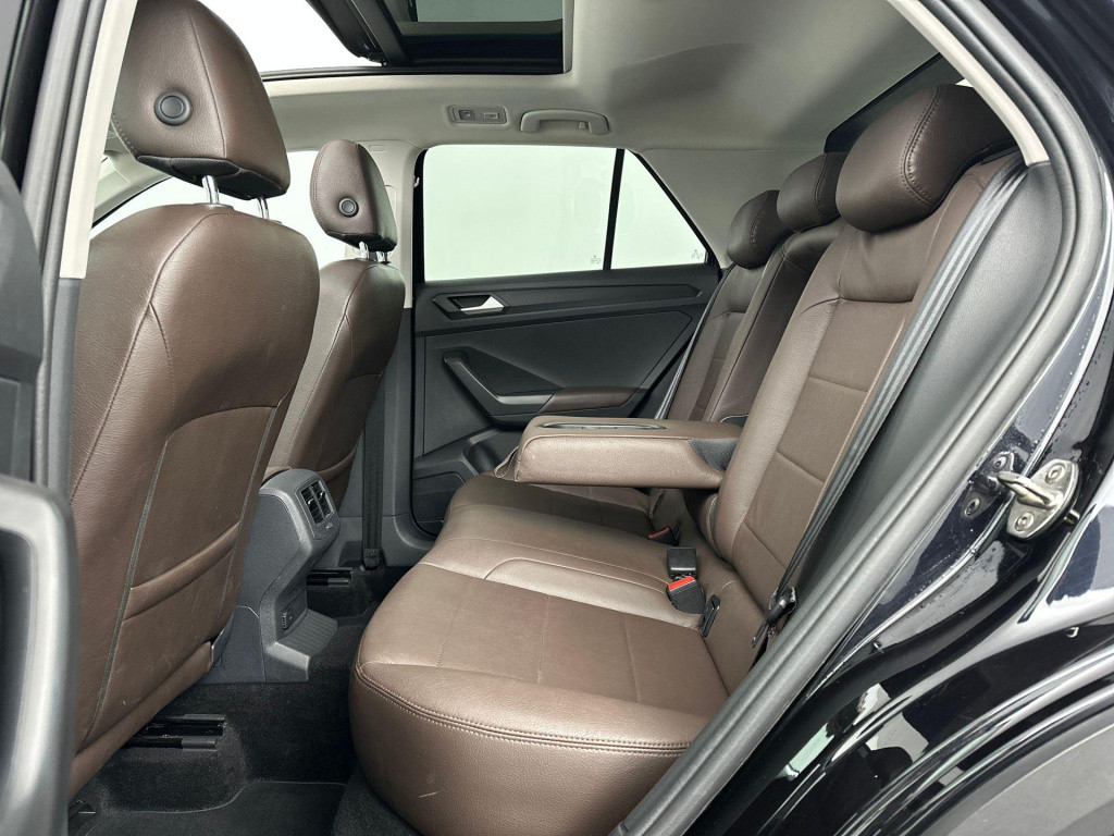 Volkswagen T-roc 1.5 tsi sport