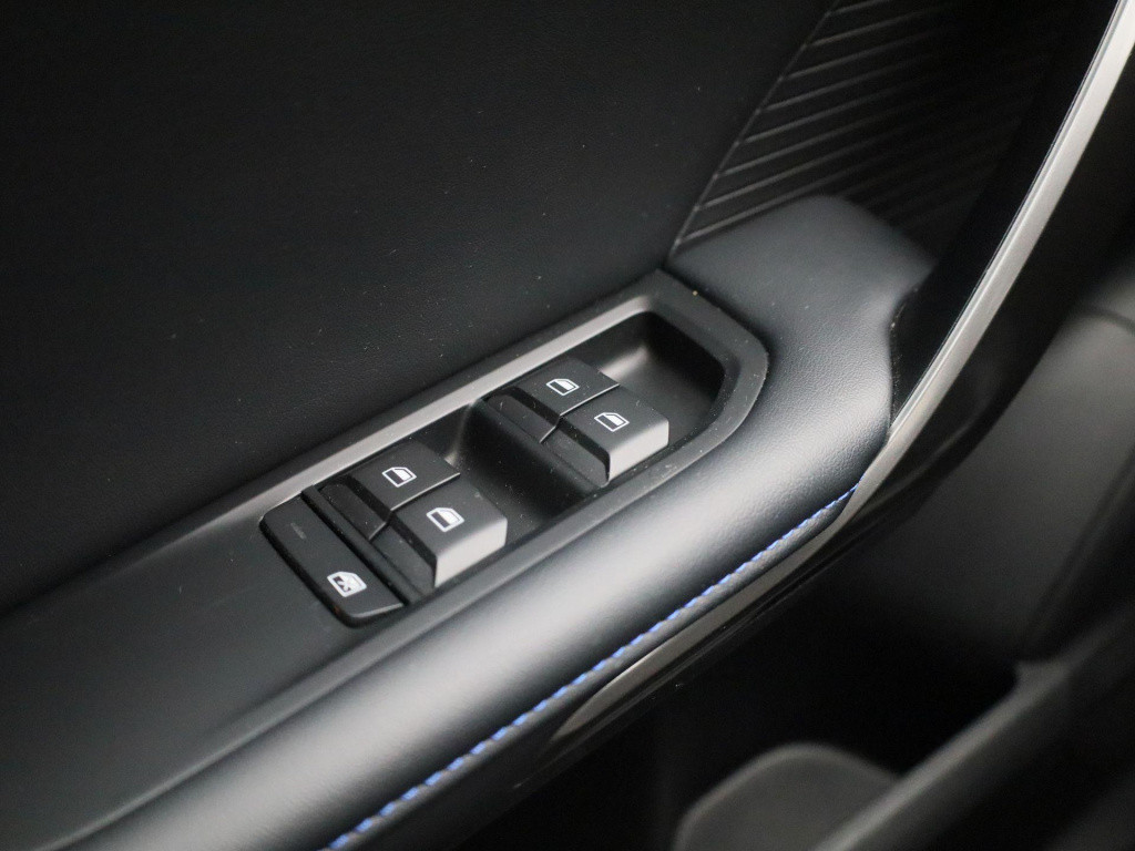 MG 4 standard 51 kwh | automaat | virtual cockpit | apple carplay | climate