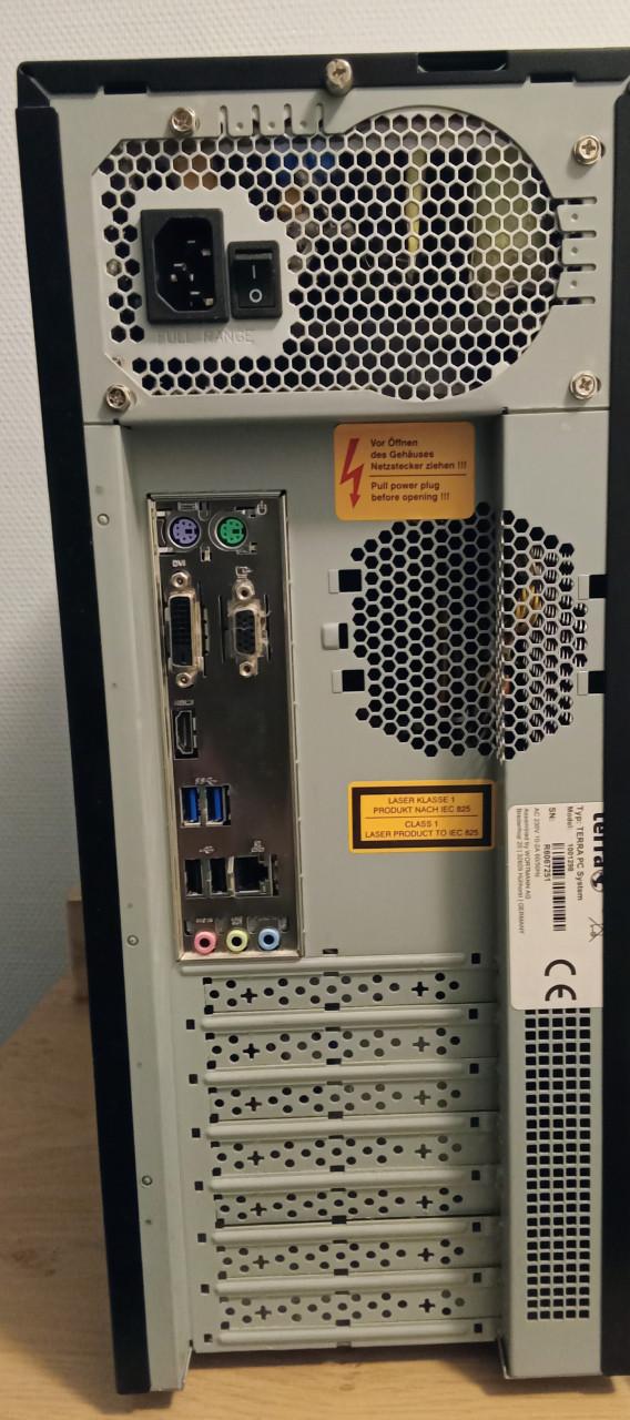 Terra desktop computer