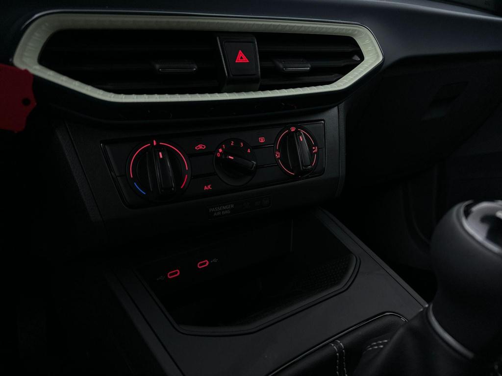 Seat Ibiza style plus 1.0 ecotsi 70 kw / 95 pk hatchback 5 de