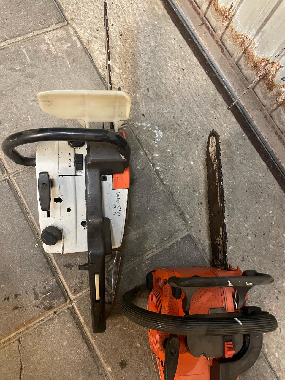 2 oude stihl kettingzagen