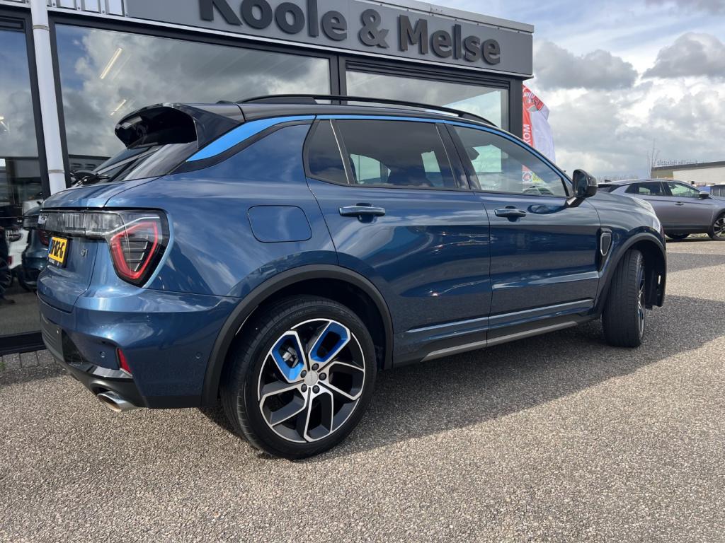 Lynk & Co 01 1.5 261pk phev 7dcth plug in hybrid , pano dak , 360gr camera 