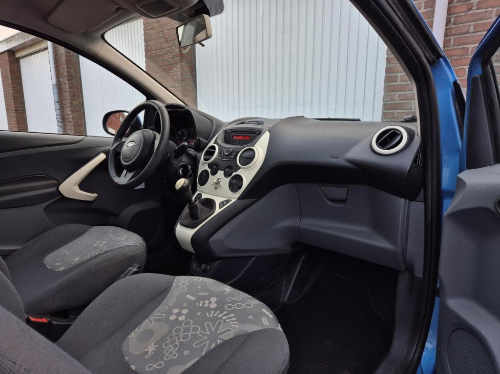 Ford KA 1.2 style origineel nl / airco / nieuwe distriebutieriem