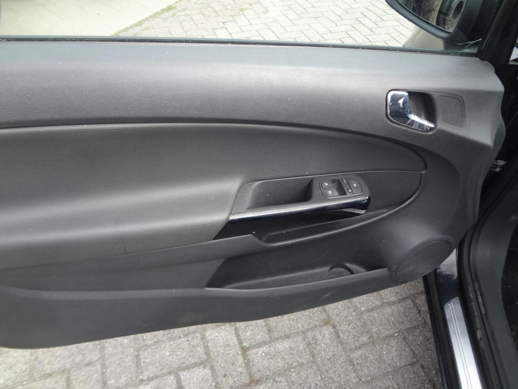 Opel Corsa 1.2 ecoflex anniversay edition lpg