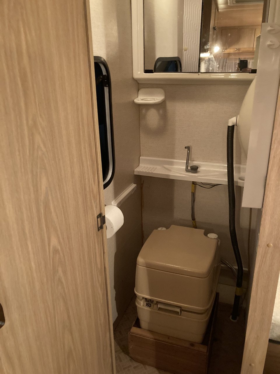 Caravan Sterckeman Fjord 390T met ruime  voortent en sanitaire ruimte!!