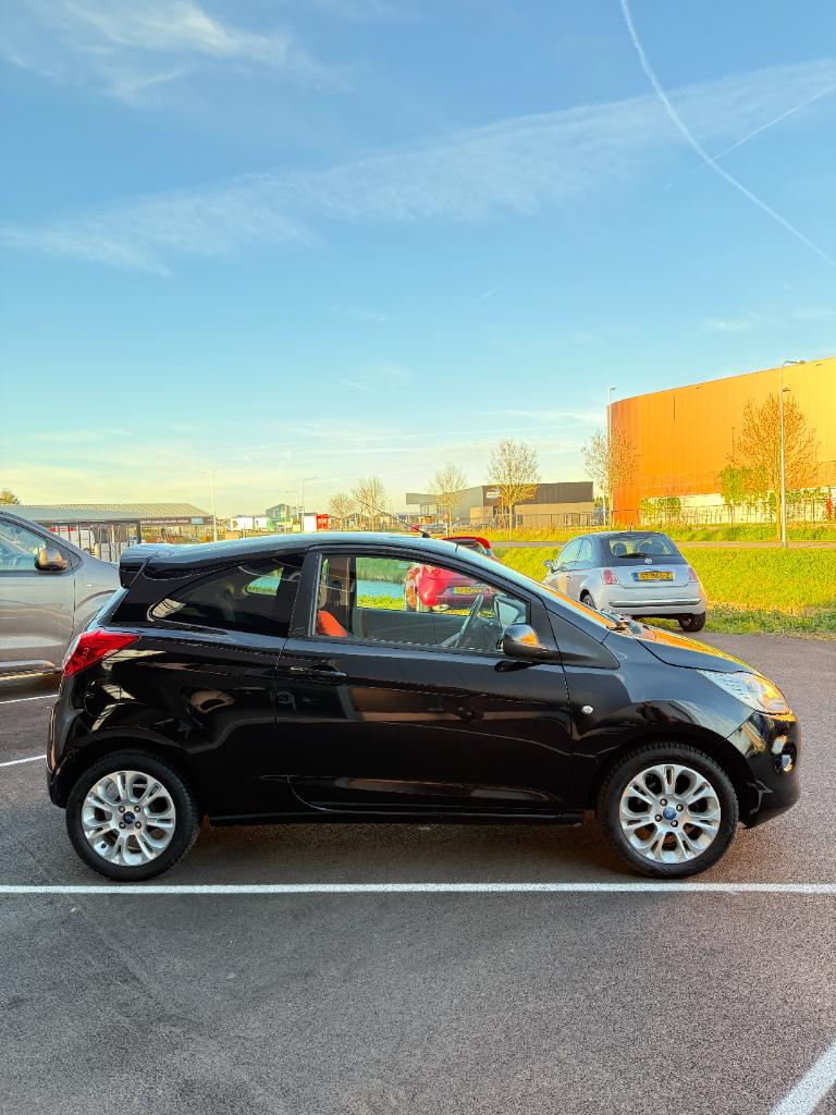 Ford KA 1.2 - titanium - airco