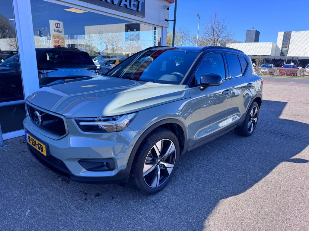 Volvo XC40 recharge p8 awd r-design