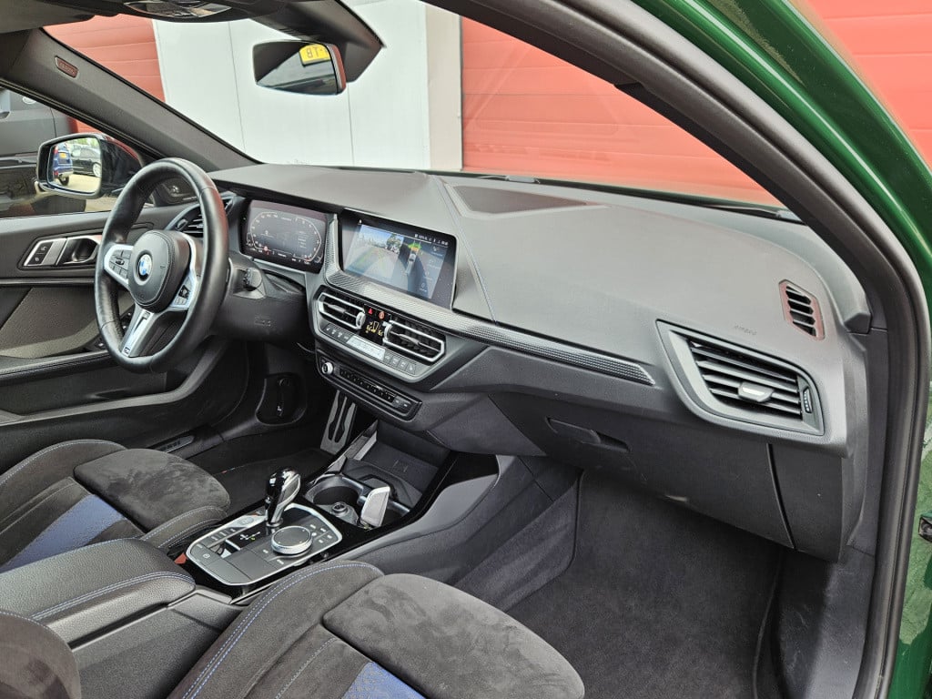 BMW 1 Serie m135i xdrive m-sport pro | irish green