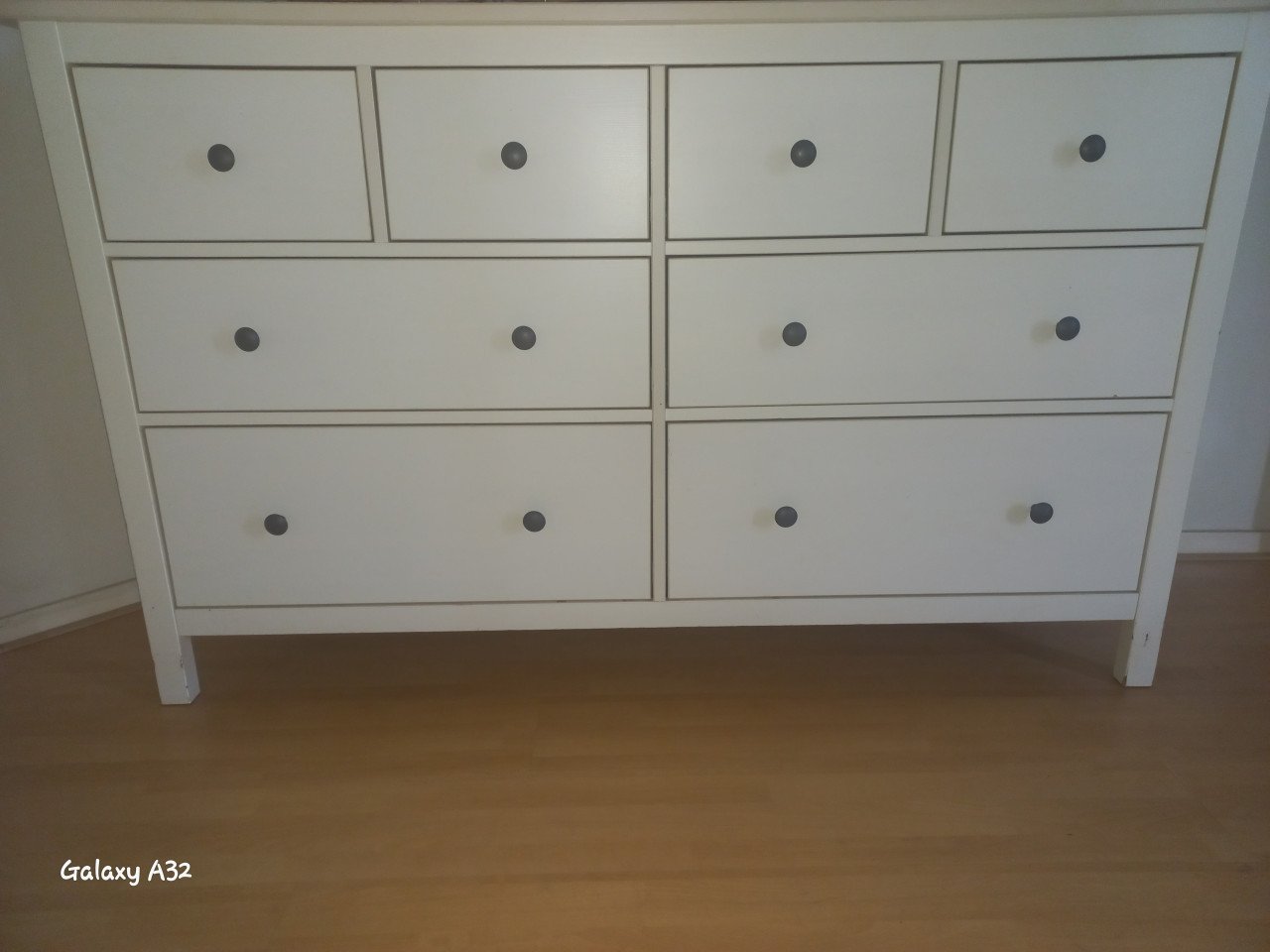 Dressoir. - wit