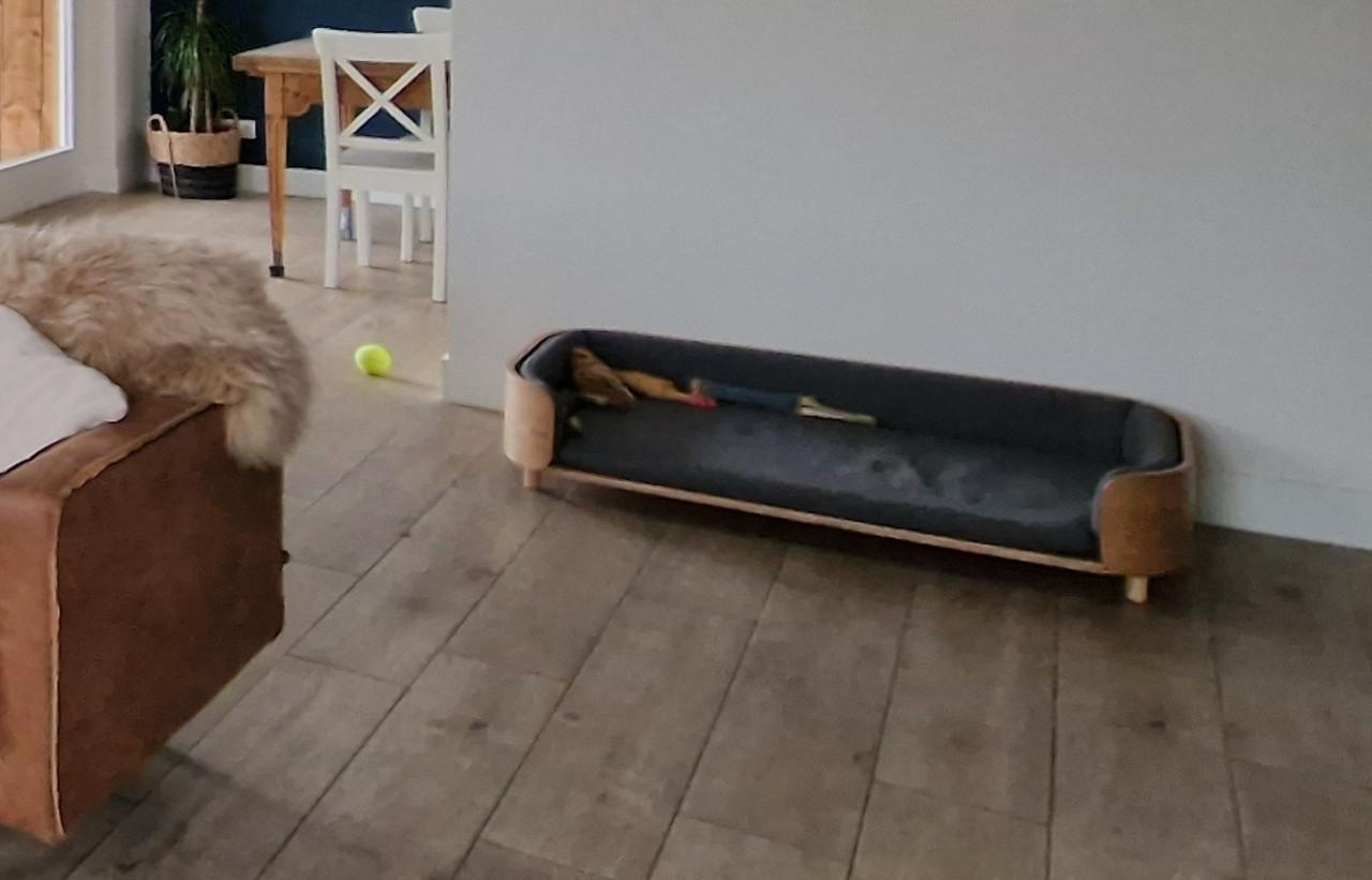 Hondenmand eikenhout