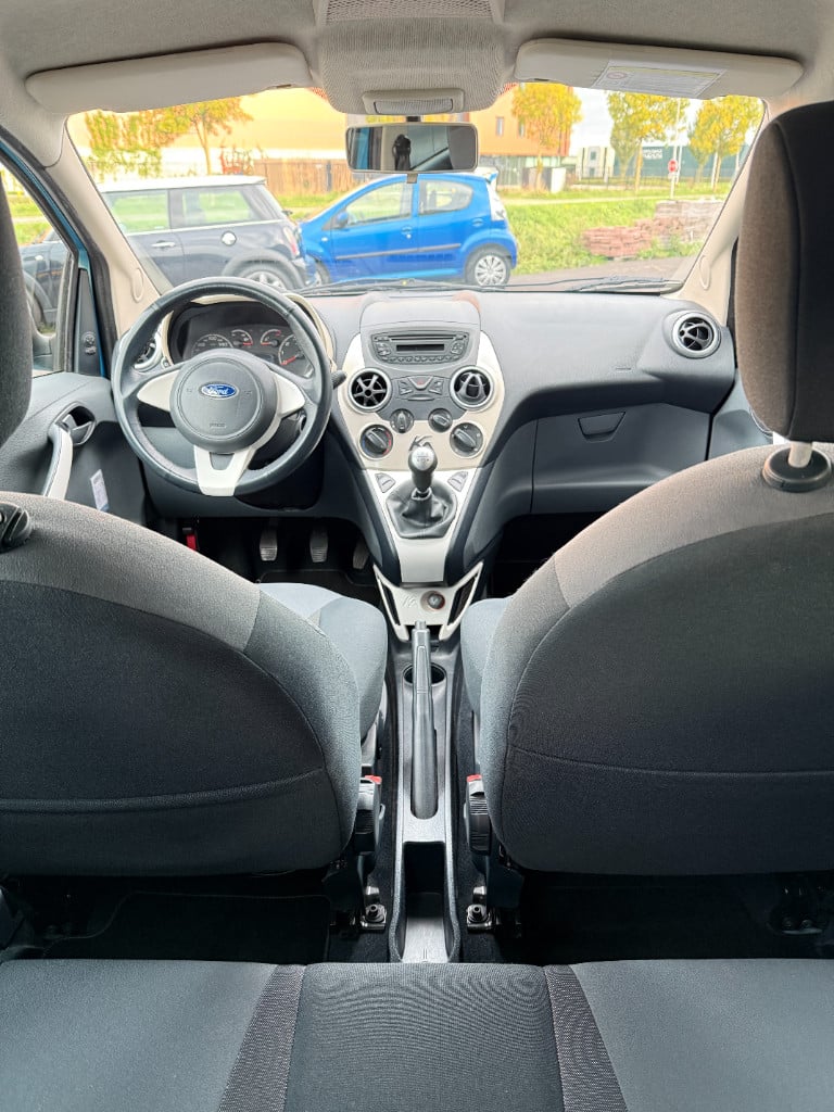 Ford KA 1.2 - titanium x - airco