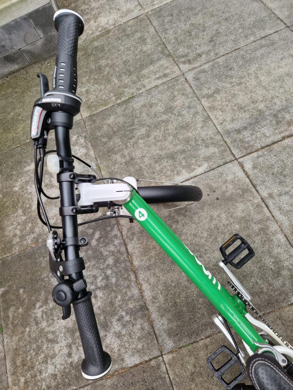 Woom 4 te koop