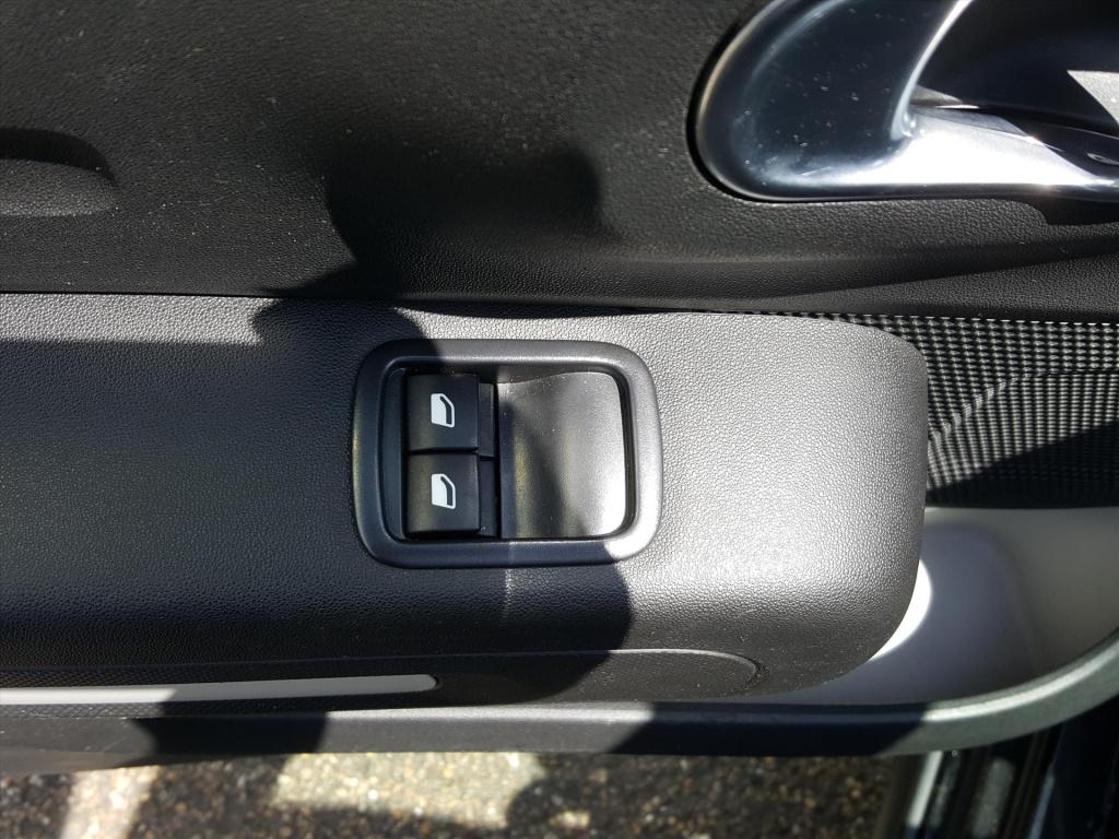 Citroen C3 feel 1.2 pt-82pk s&s apple carplay & android auto | navigatie to