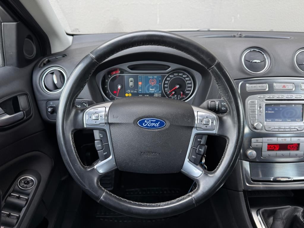 Ford Mondeo wagon 2.0-16v limited