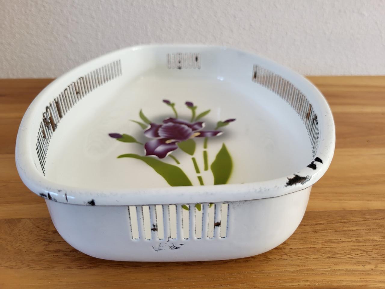 Brocante emaille schaal broodschaal broodmand iris