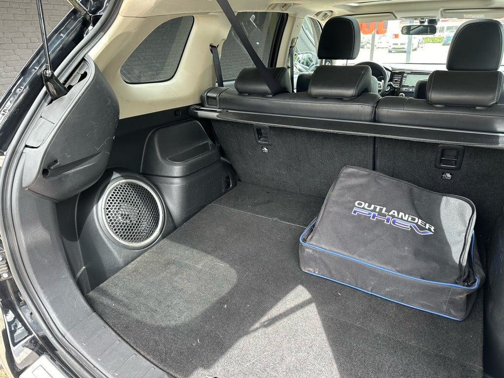 Mitsubishi Outlander 2.0 phev instyle
