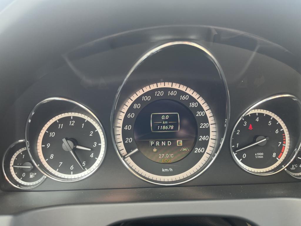 Mercedes-Benz E-Klasse cabrio 300 cgi elegance 118 dkm zeer mooie cabrio
