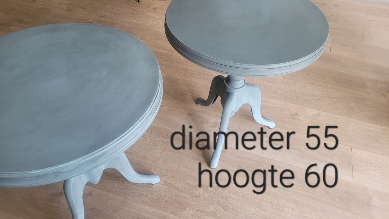2 bijzettafeltjes