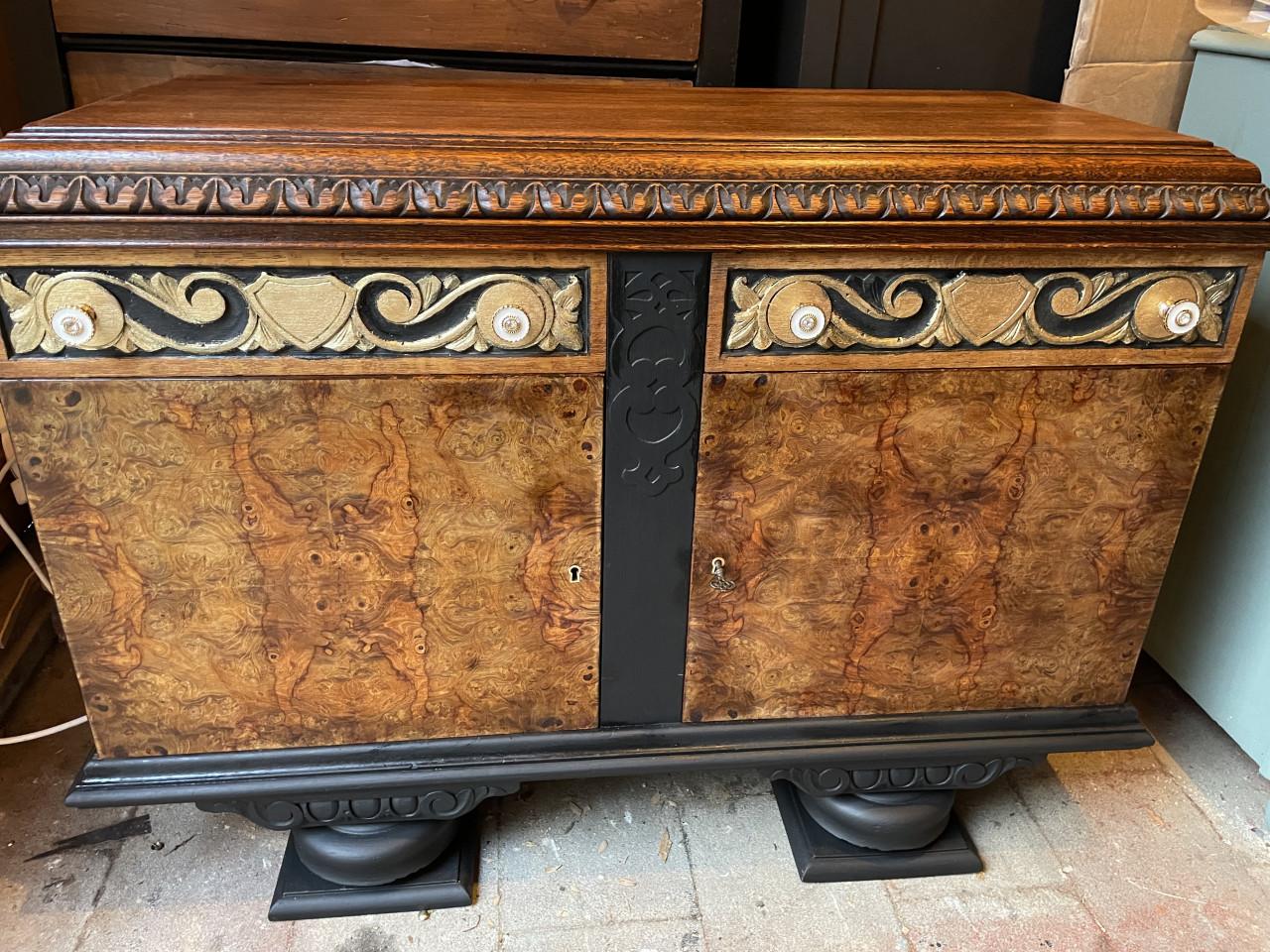 Diverse leuke meubeltjes te koop en tevens ook opknap meubeltje gevraagd