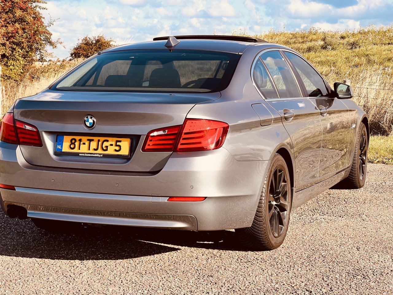 BMW 5-serie 523i High Executive Schuifdak/Leder
