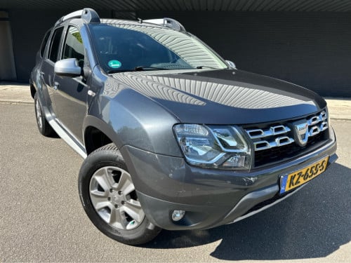 Dacia Duster 1.2 tce 4x2 prestige // schermradio // trekhaak //