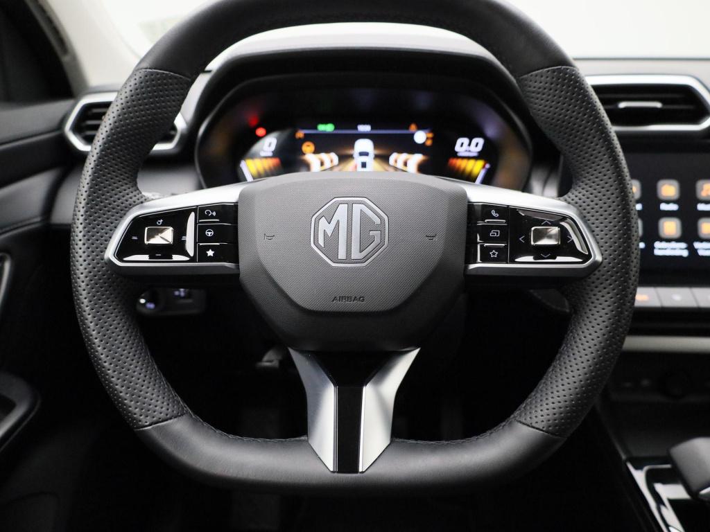 MG ZS mg hybrid+ 1.5 hybrid+ luxury