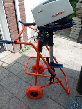 Trolley/bok voor buitenboord motor