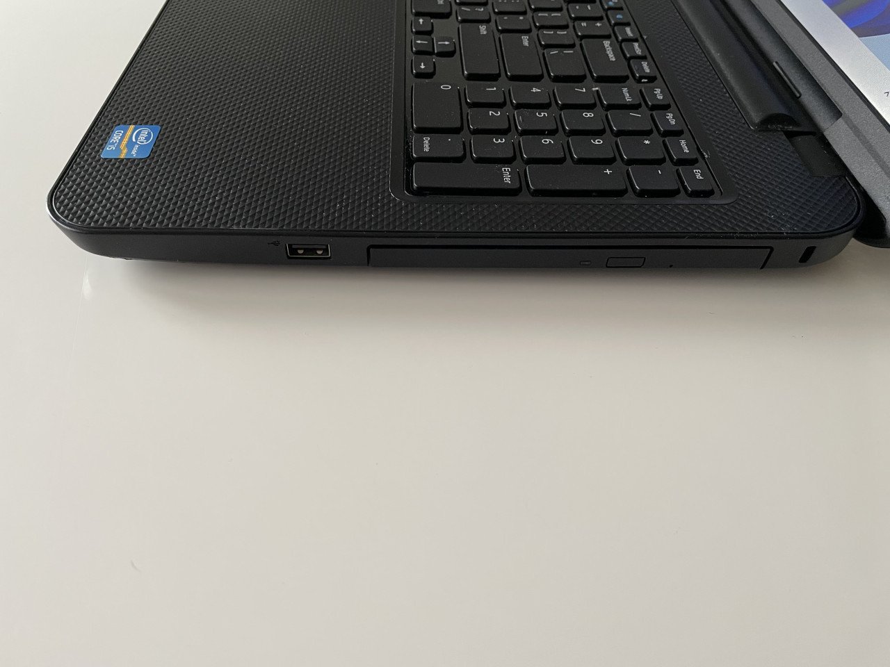 Dell 17.3 inch laptop - met muis i5 Windows 11 SSD office pakket 16GB RAM