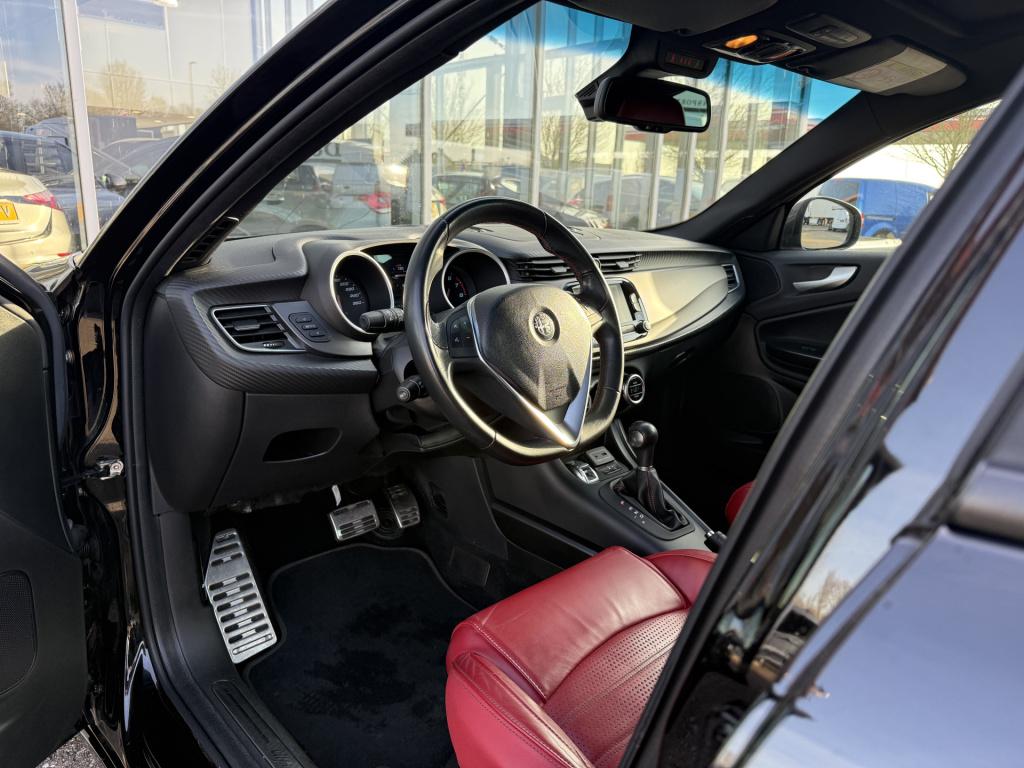 Alfa Romeo Giulietta 1.4 turbo multiair super | nl-auto | pano | leder | na