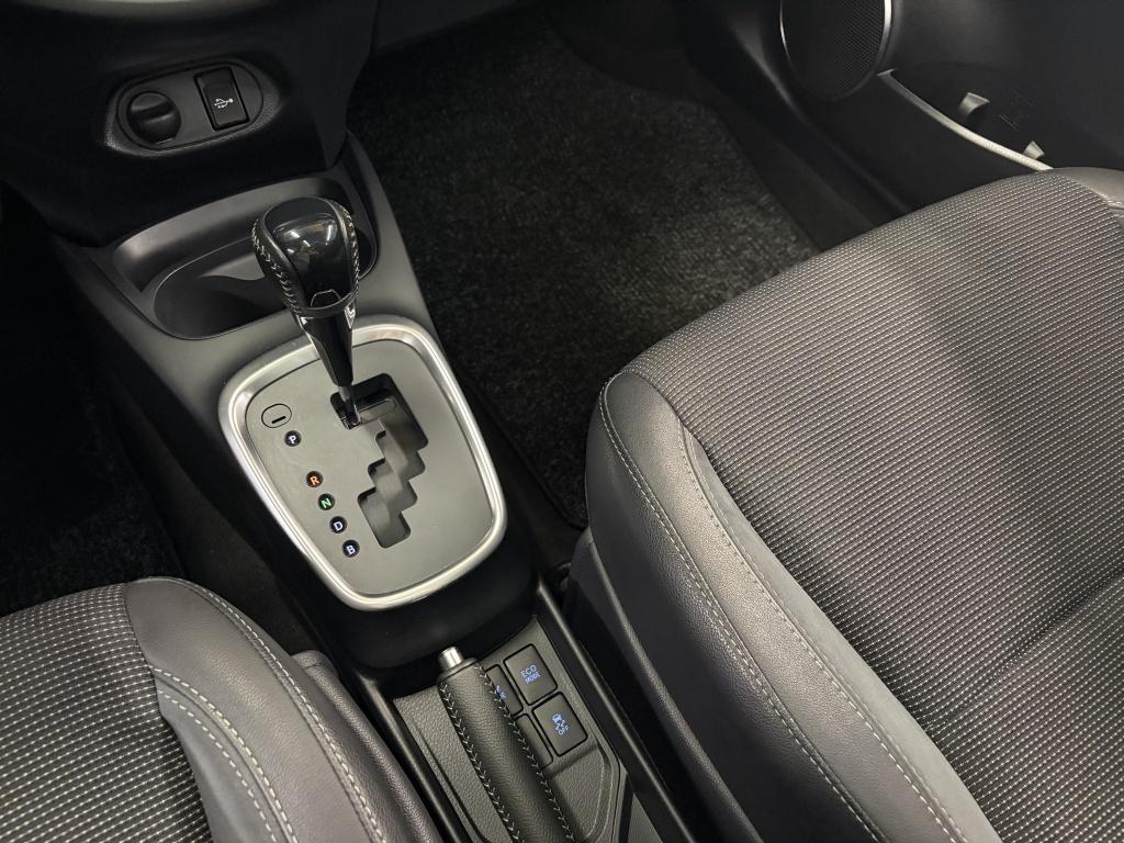 Toyota Yaris 1.5 hybrid executive