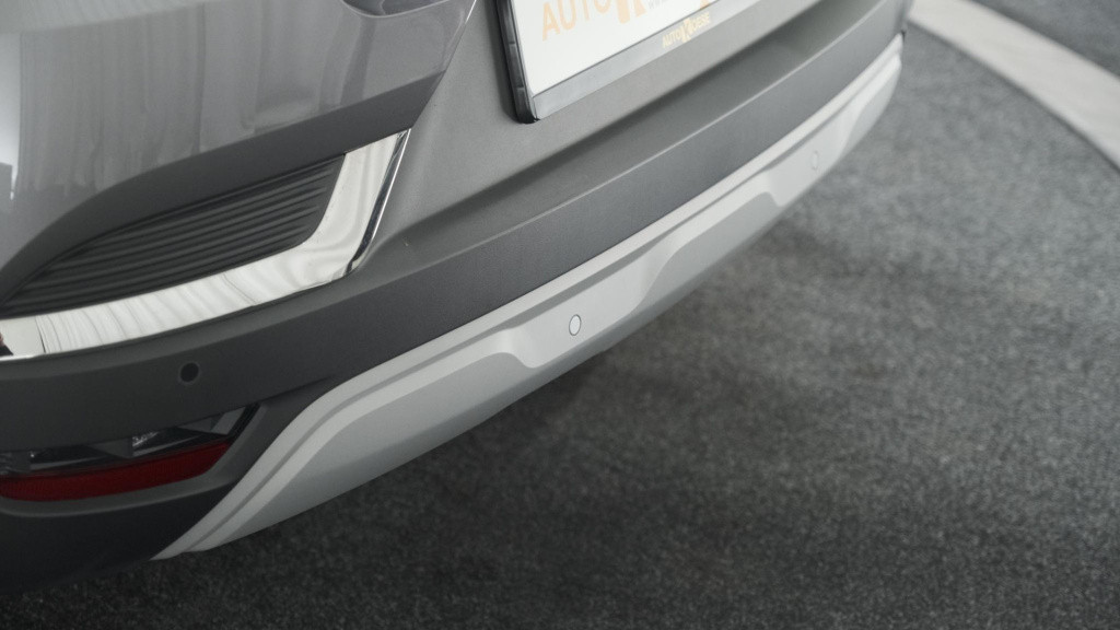 Renault Captur mild hybrid 140 edc techno | 360 camera | 9.3 inch grootsche