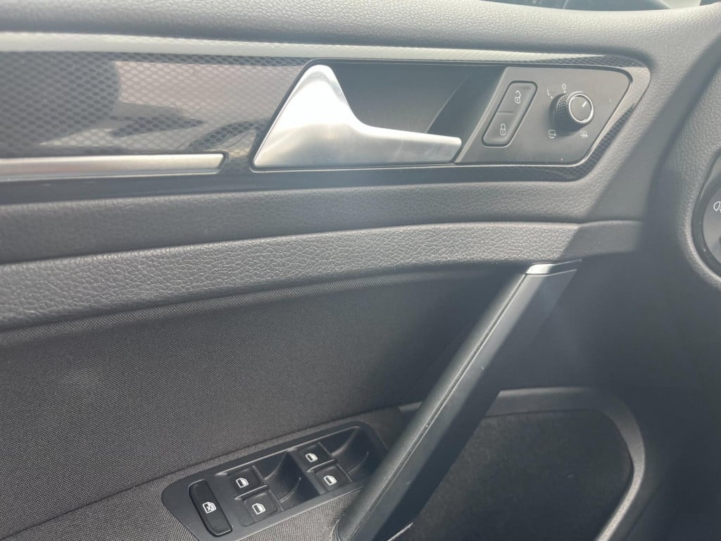 Volkswagen Golf 1.2 tsi highline | orig nl. | navi | luxe