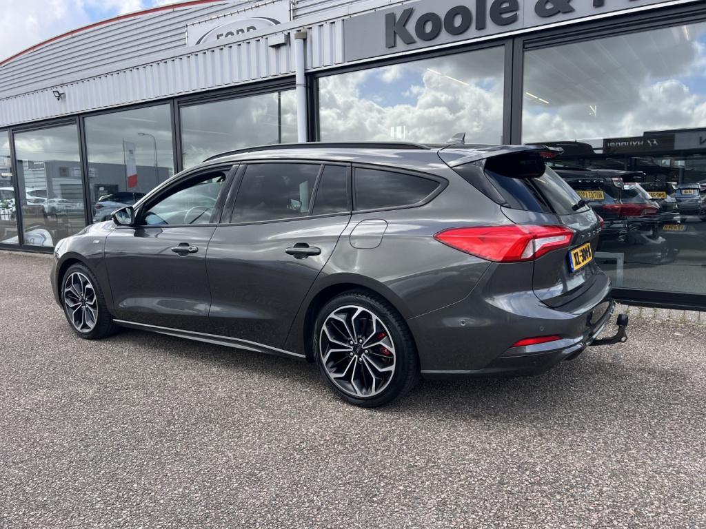 Ford Focus wagon 1.0 ecoboost 125pk st-line x , trekhaak , winterpakket