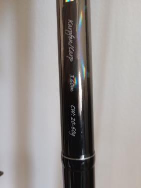 2 karperhengels vanaf 30 euro, plus karpernet, vanaf 10 euro