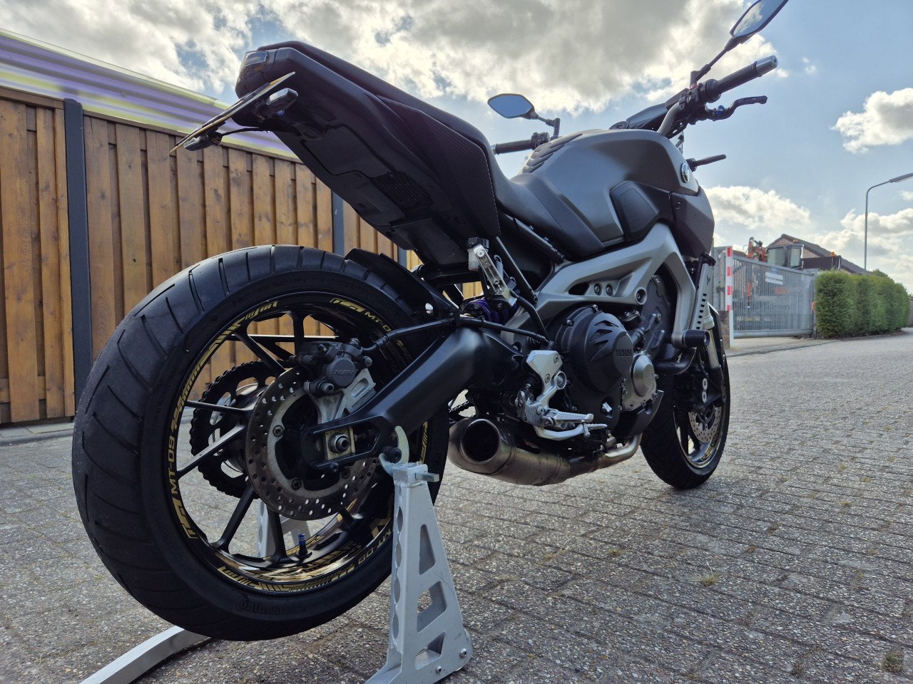 Yamaha MT09 2013 Akrapovic Hyperpro Quickshifter