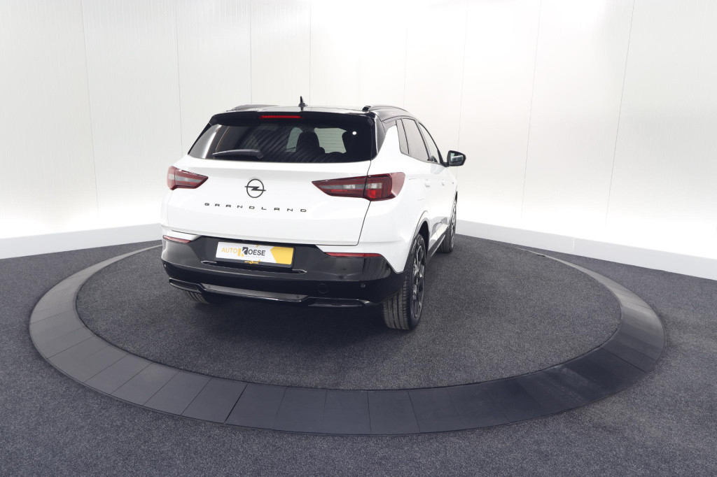 Opel Grandland turbo 130 at8 ultimate | camera | adaptieve cruise control |