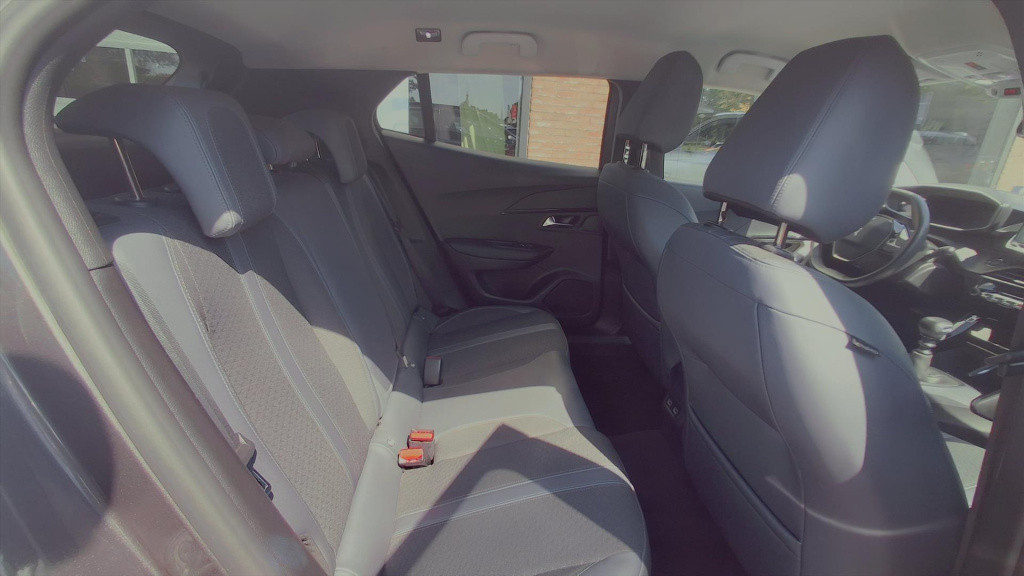 Peugeot 2008 1.2 puretech 130pk allure navigatie | apple carplay & android 