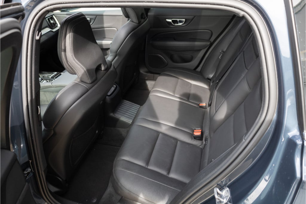 Volvo V60 2.0 t6 twin engine awd inscription ✅360°cam✅pano✅trekhaak✅h&k
