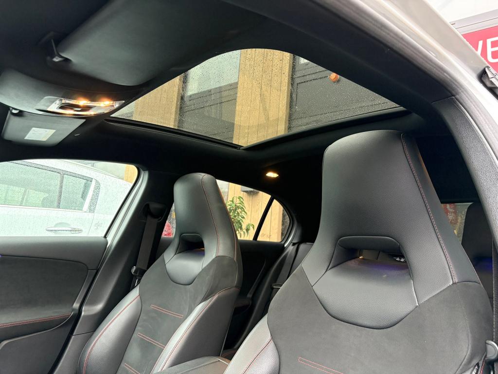 Mercedes-Benz A-Klasse 250 e business solution amg limited