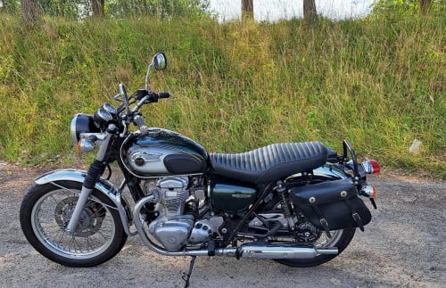 Kawasaki W800 2012. Alleen dit weekend: 4000 euro.