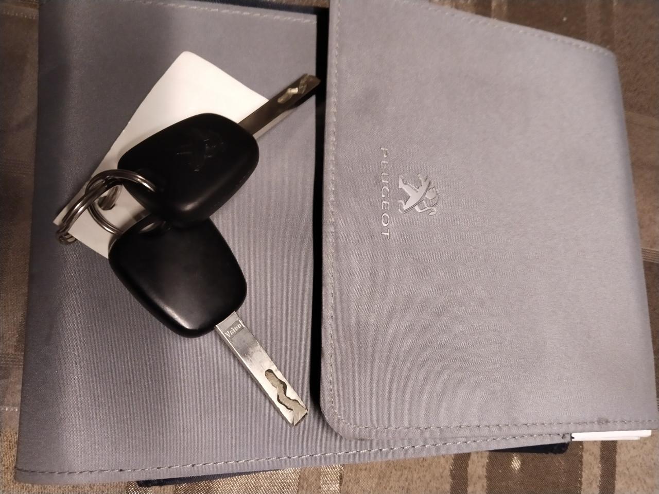 Peugeot 107 1.0. Jaar 2014