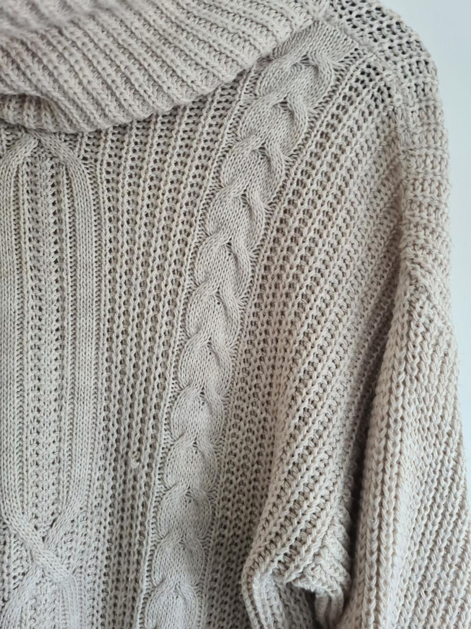 Lange beige kabel trui / jurk  Maat L