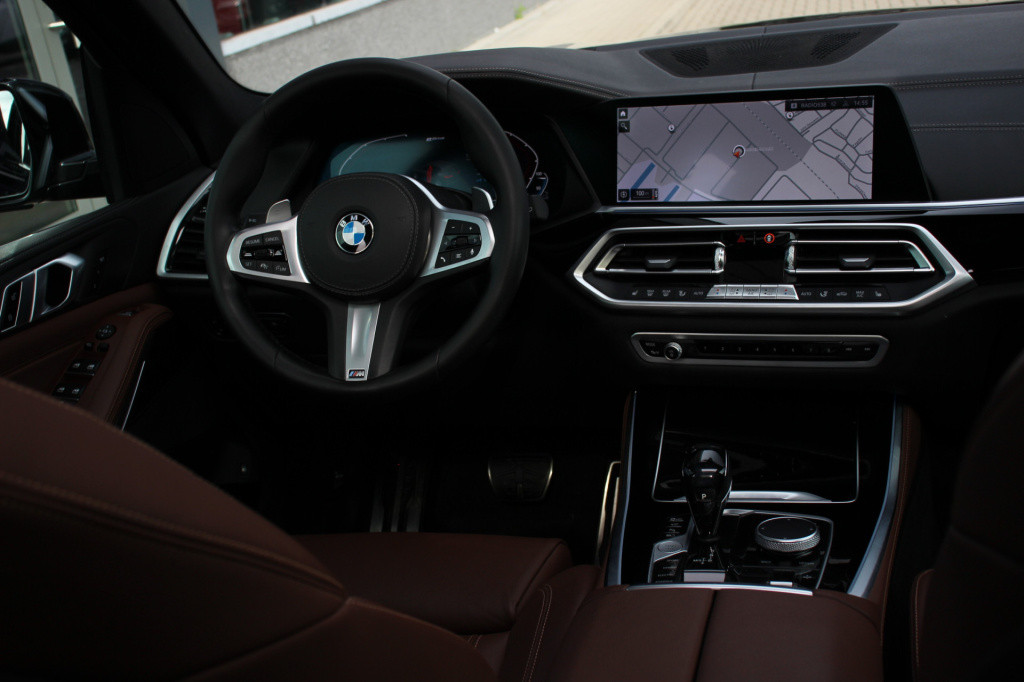BMW X5 xdrive45e high executive | m-sport | pano. dak | 360° camera | 21'' 