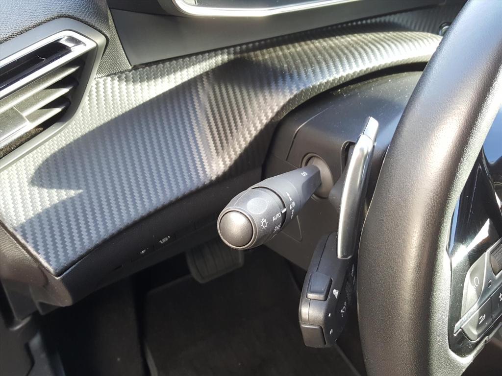 Peugeot 2008 allure 1.5 bluehdi 130pk automaat (eat8) apple carplay & andro