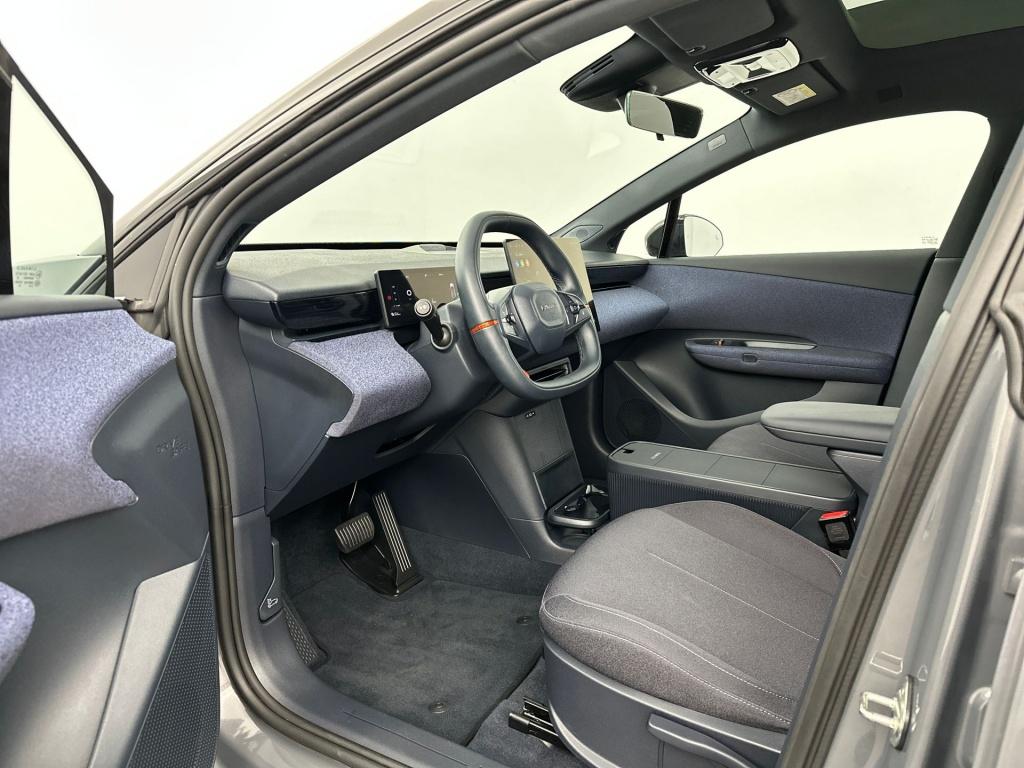 Lynk & Co 02 core 66kwh 272pk| 1600kg trekg| pano|adap.cruise| carplay | ac